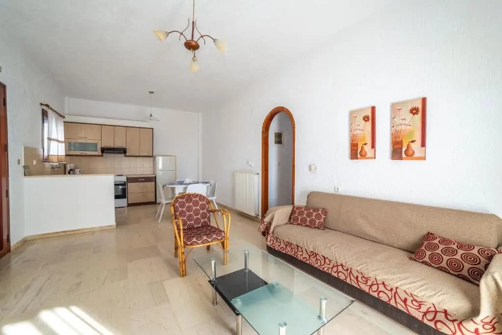 2 Bedrooms Apartment