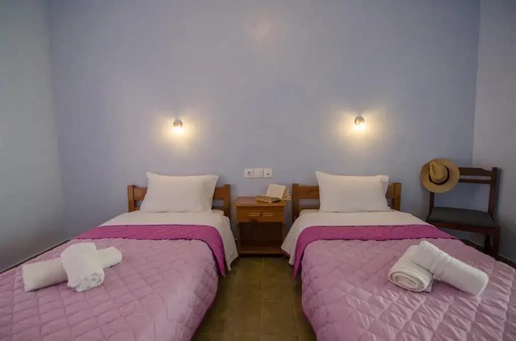 Standard Double room with balcony full double bed