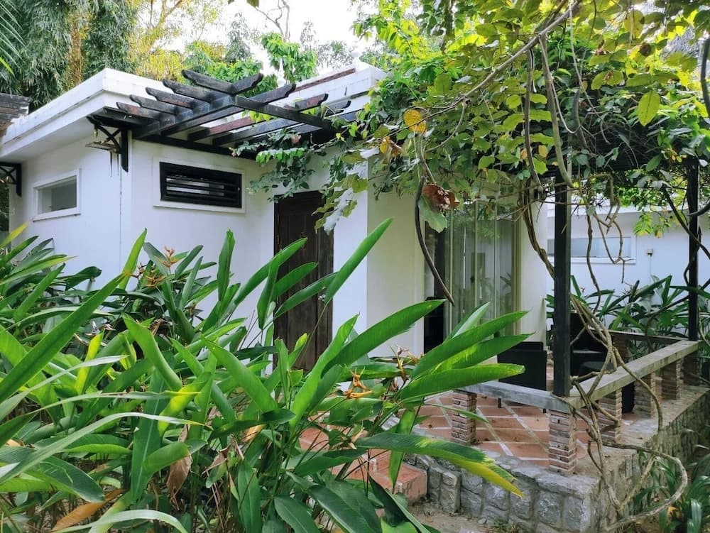 Deluxe Bungalow