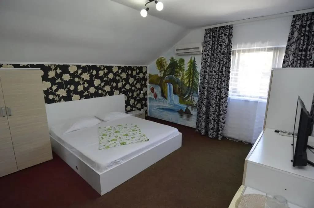 Deluxe Double room full double bed