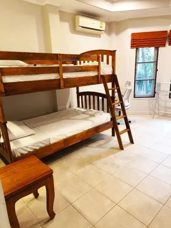 2 Bedrooms Superior Quadruple Family room with balcony