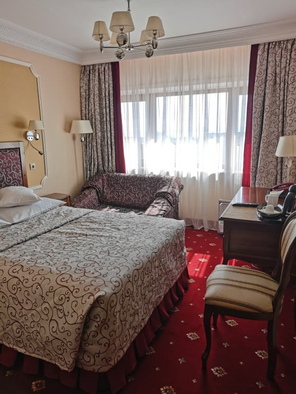Superior room with city view