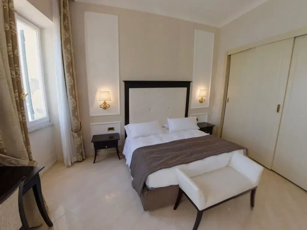 Double Junior Suite with balcony and with sea view full double bed