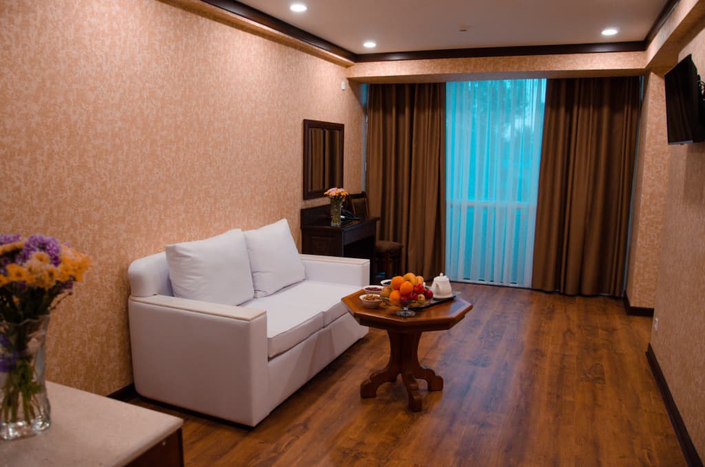 Double Suite with balcony and with view full double bed