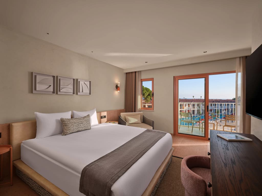 Duplex Lagoon Suite