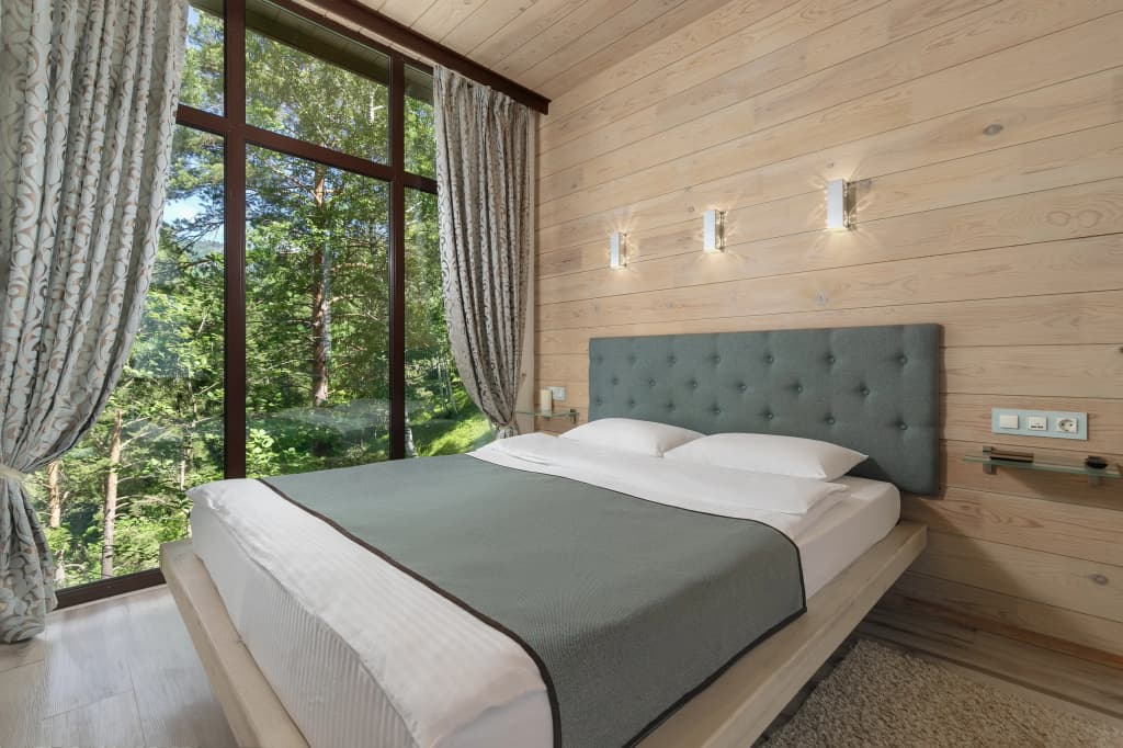Winter Plus Double Deluxe House with view full double bed