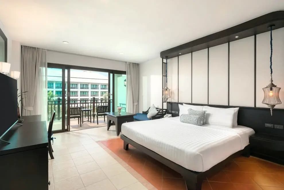 Superior Double room with balcony full double bed
