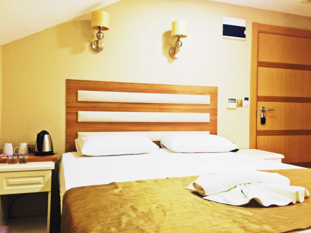 Economy room