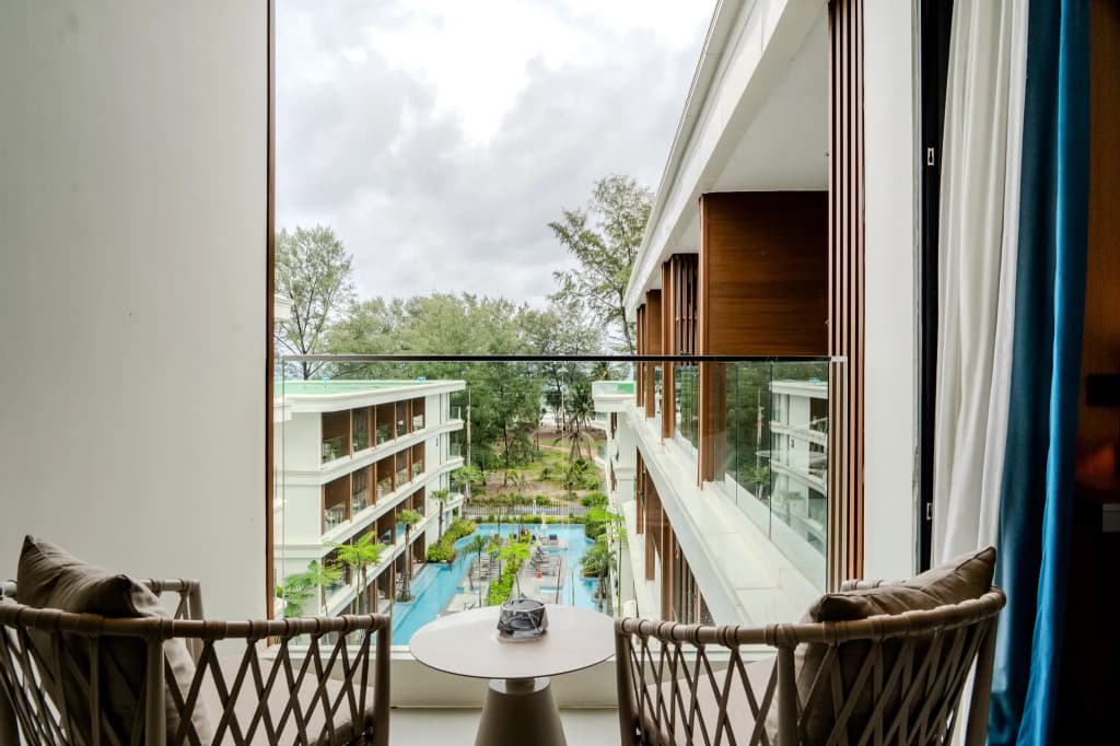 Premier Double room with balcony and with pool view full double bed