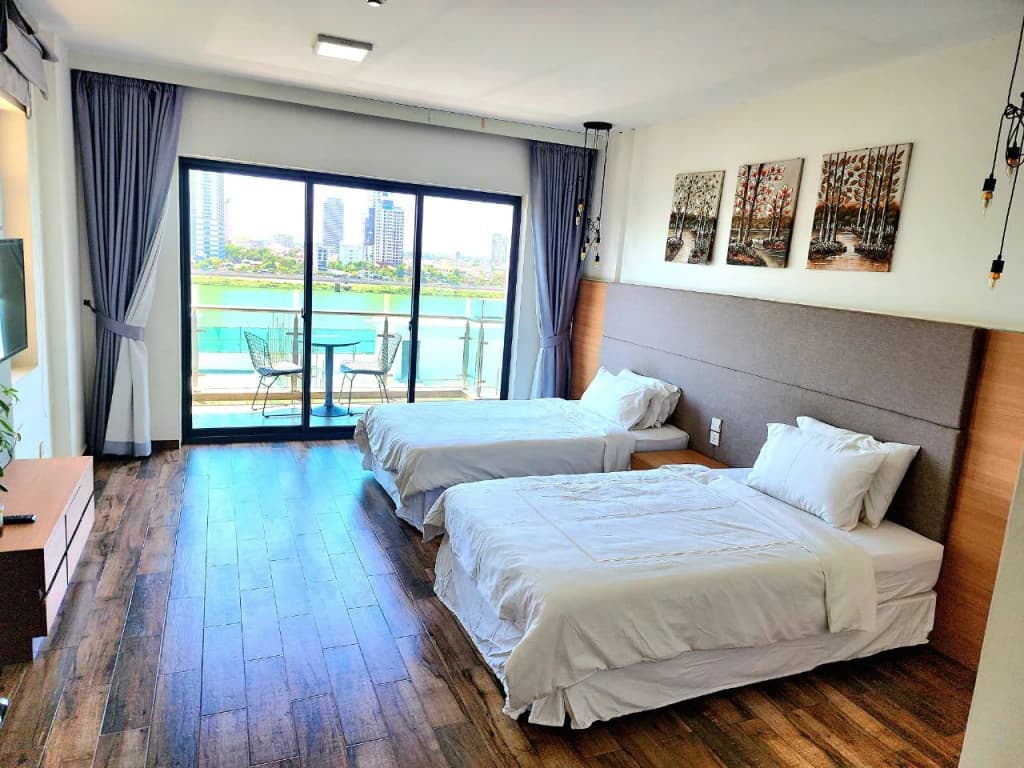 Deluxe Double room with balcony twin beds