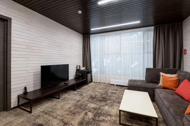 K16 Standard Family room