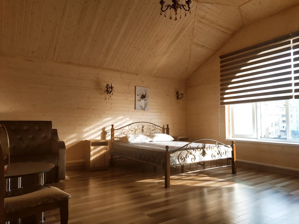 Superior Double room with city view full double bed