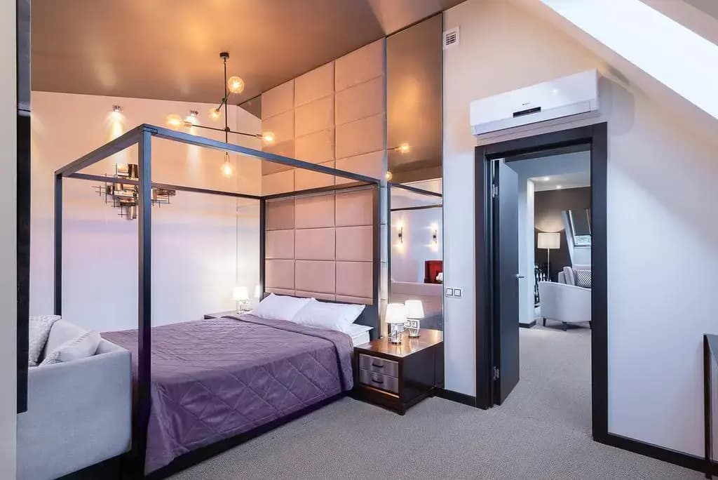 Double Penthouse full double bed