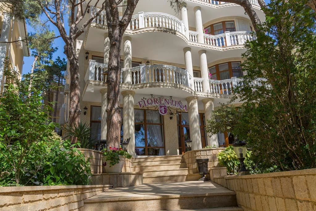 Hotel photo 1