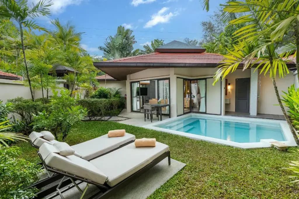 Garden Double Pool Villa full double bed