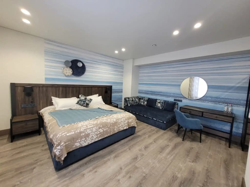 Triple Junior Suite with city view