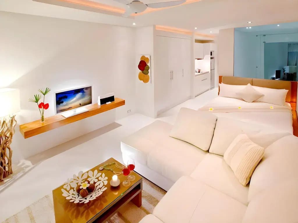 Double Studio Suite with balcony and with pool view full double bed