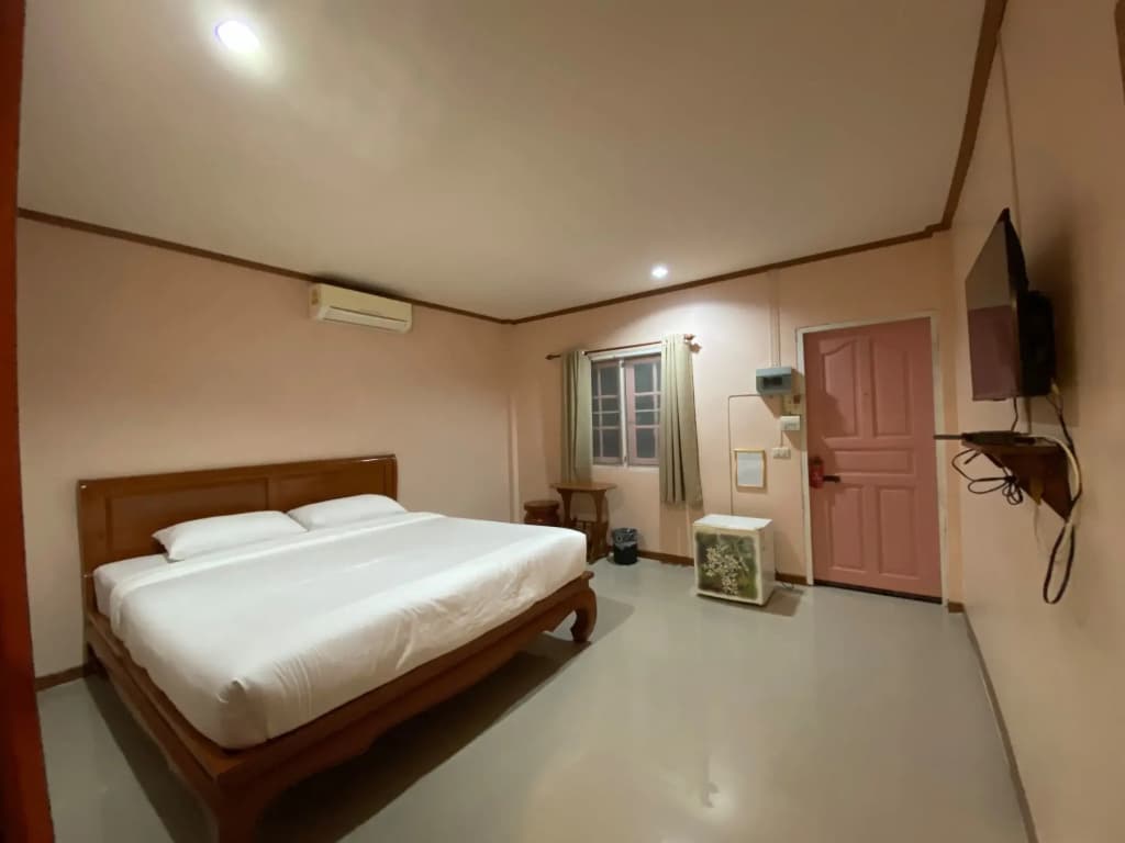 Standard Double room full double bed