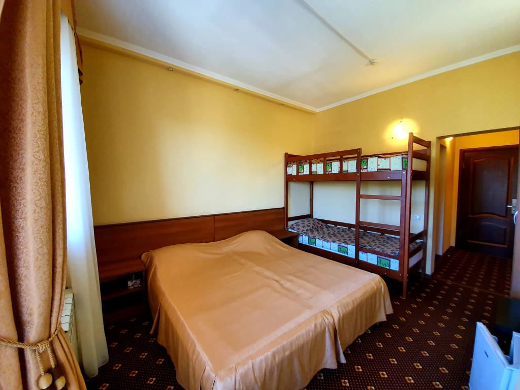 Family №43 Double room with balcony and with sea view twin beds