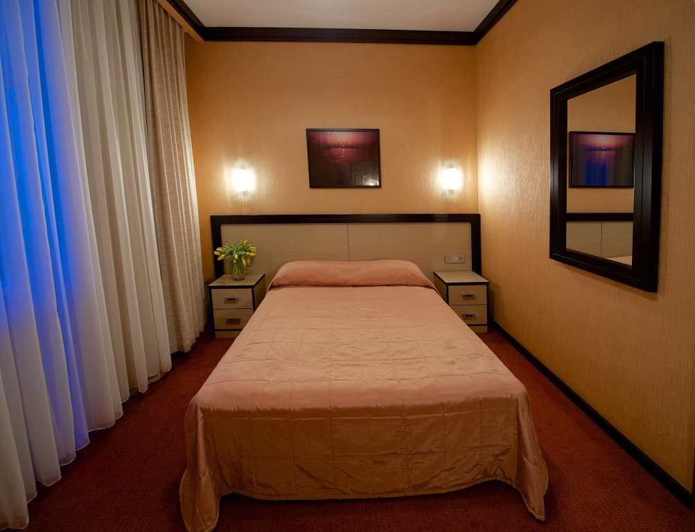 Deluxe Double room full double bed