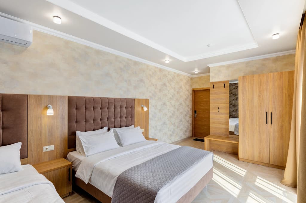 Standard Triple room with balcony