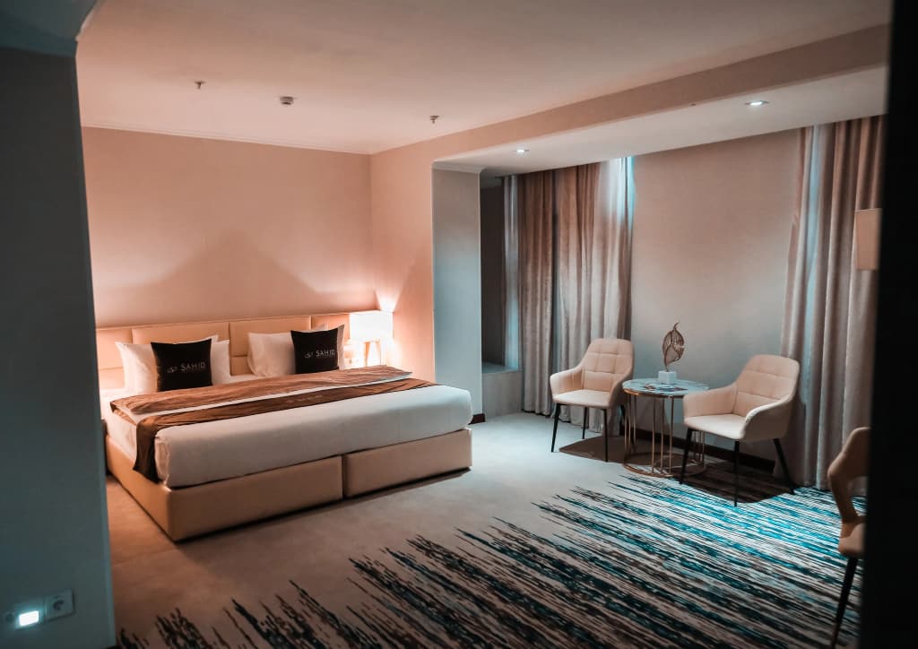 Executive Double Suite full double bed