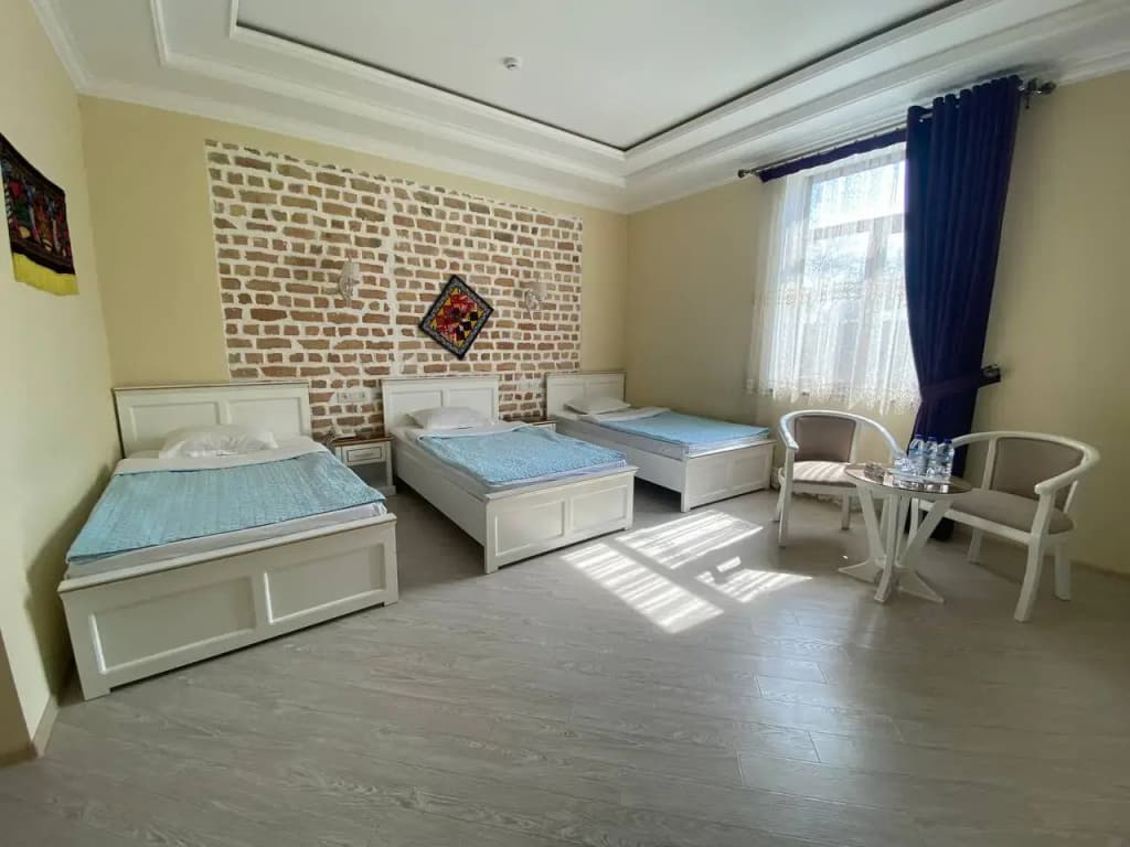 Economy Triple room