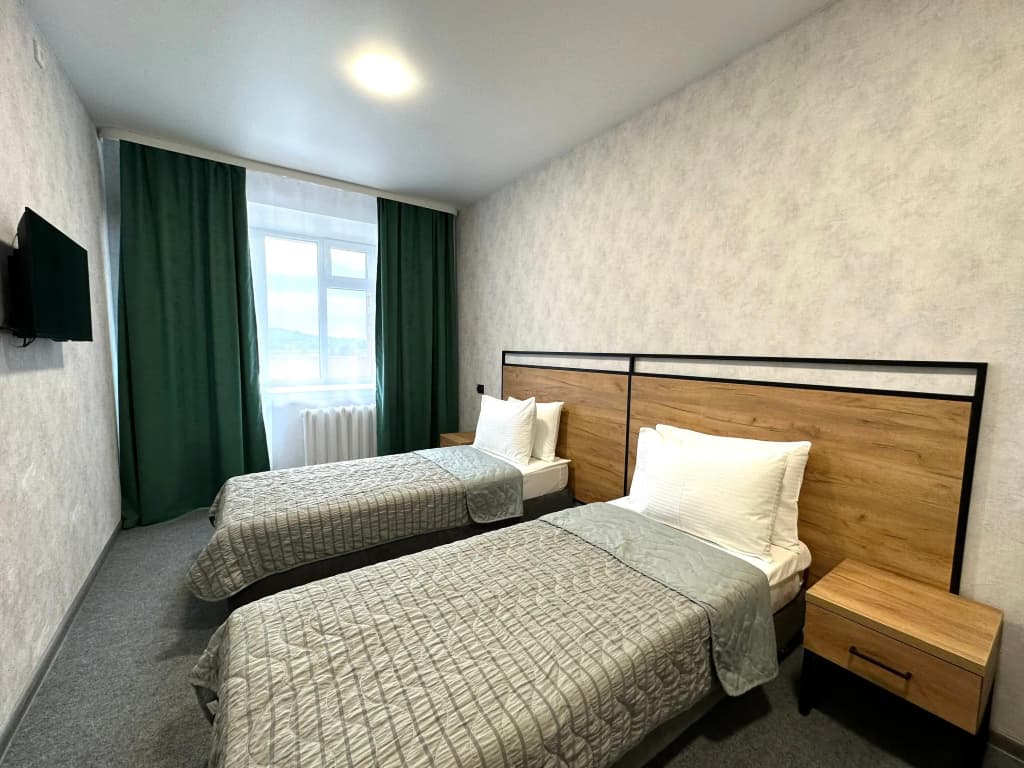 Superior Double room with balcony twin beds