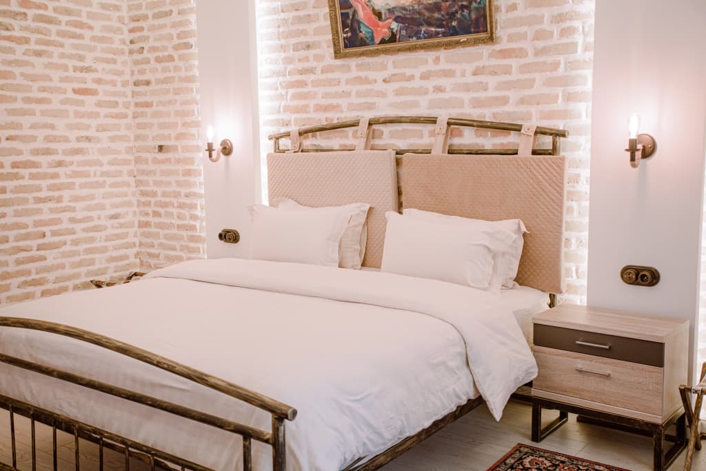 Double Suite with balcony full double bed