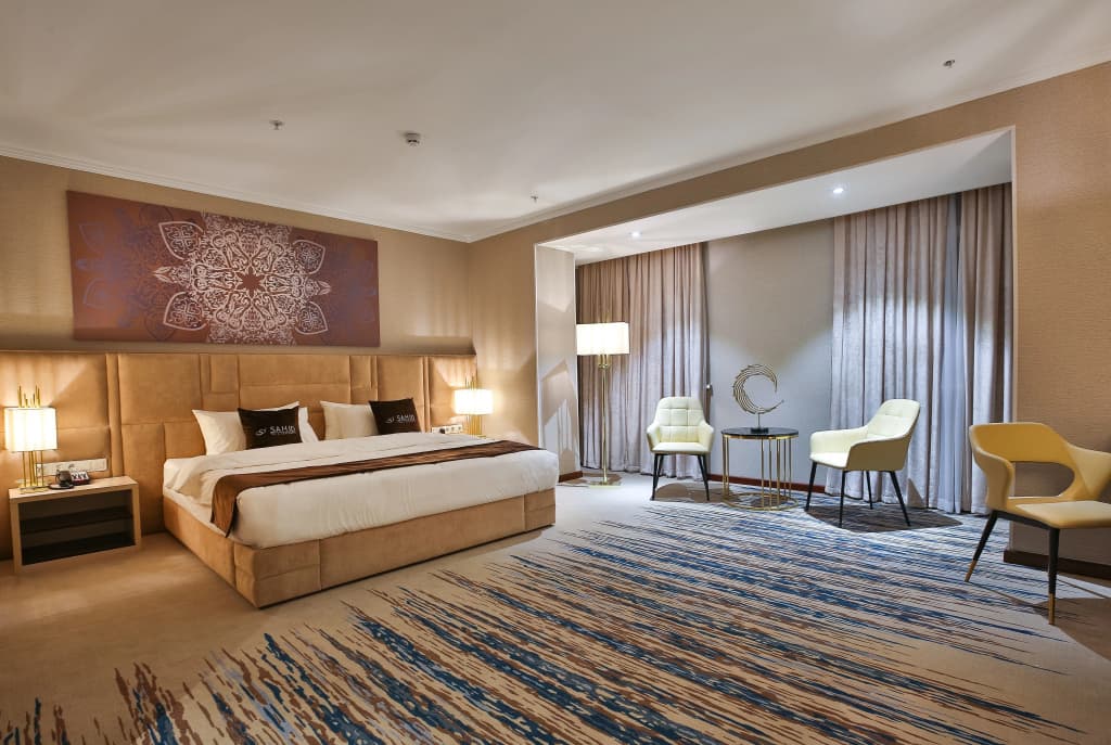 Double Suite full double bed