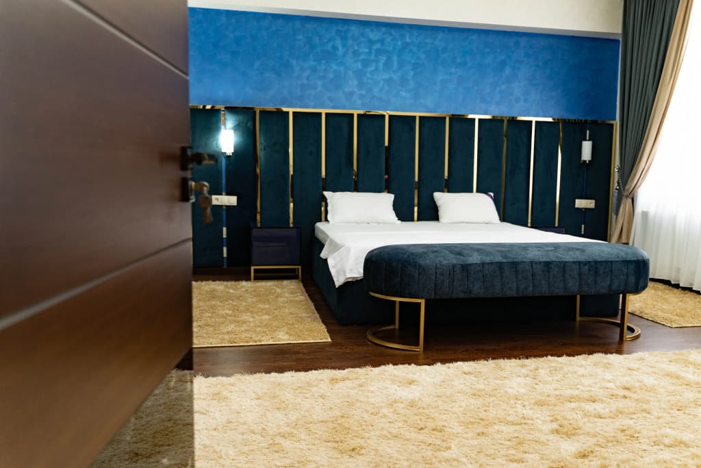 2 Bedrooms Business Double Suite full double bed
