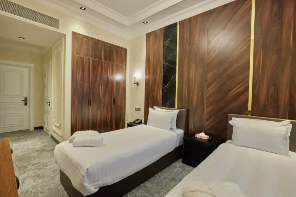 Double room twin beds