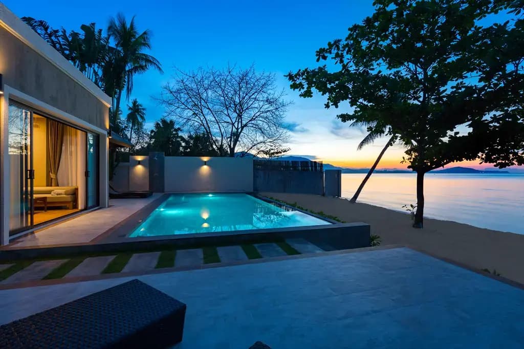 Pool Villa Beachfront