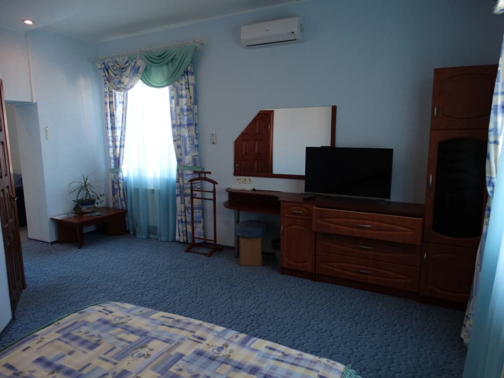 Double Suite with sofa full double bed