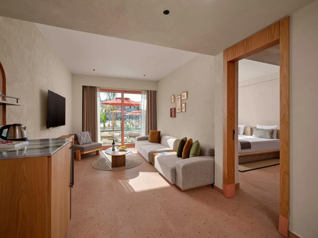 Premium Lagoon Suite