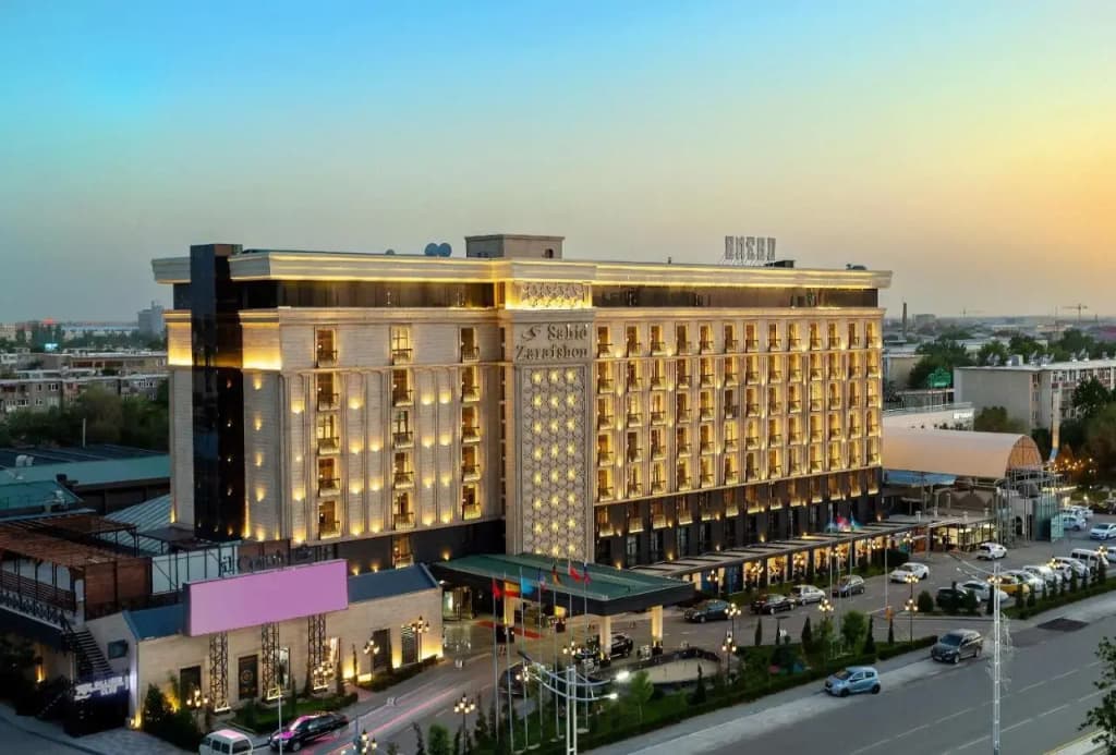 Hotel photo 1