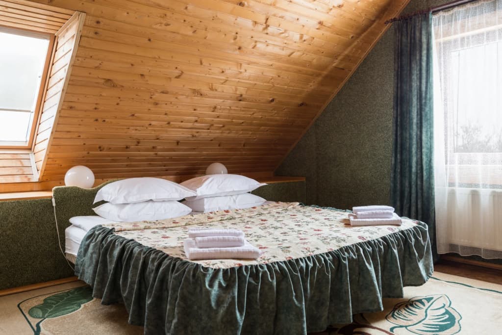 2 Bedrooms Double Attic Suite full double bed