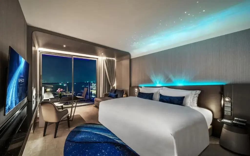 Hotel photo 12