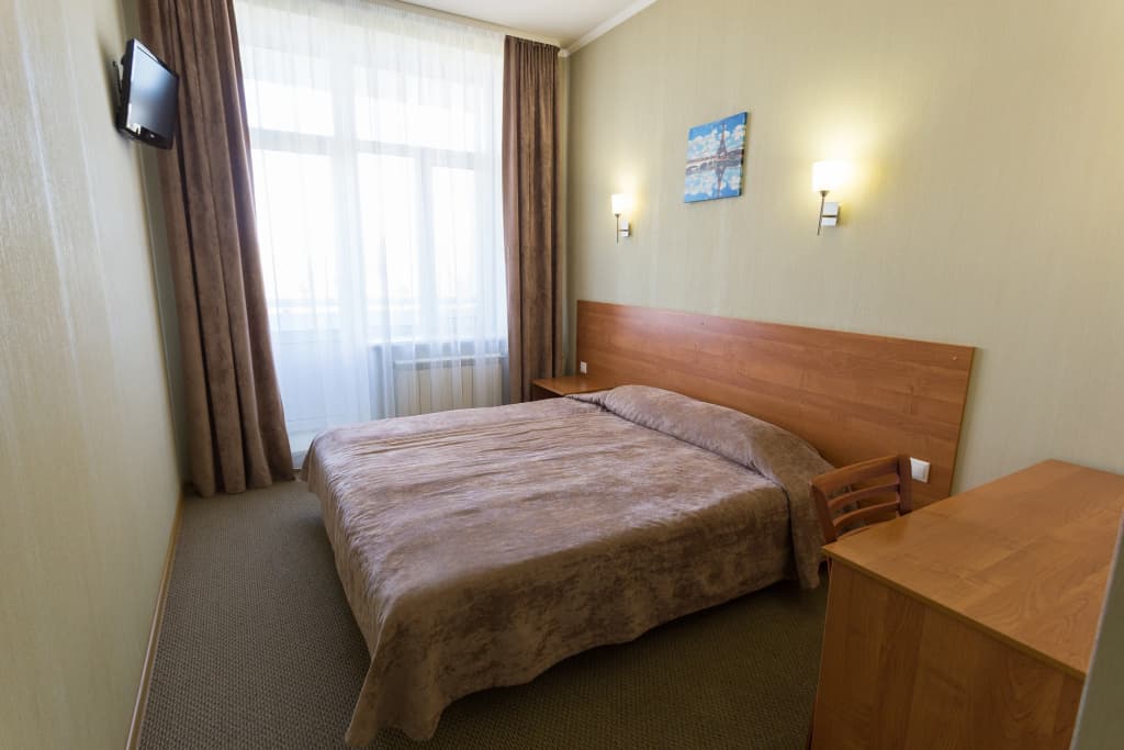 Standard Double room with balcony full double bed