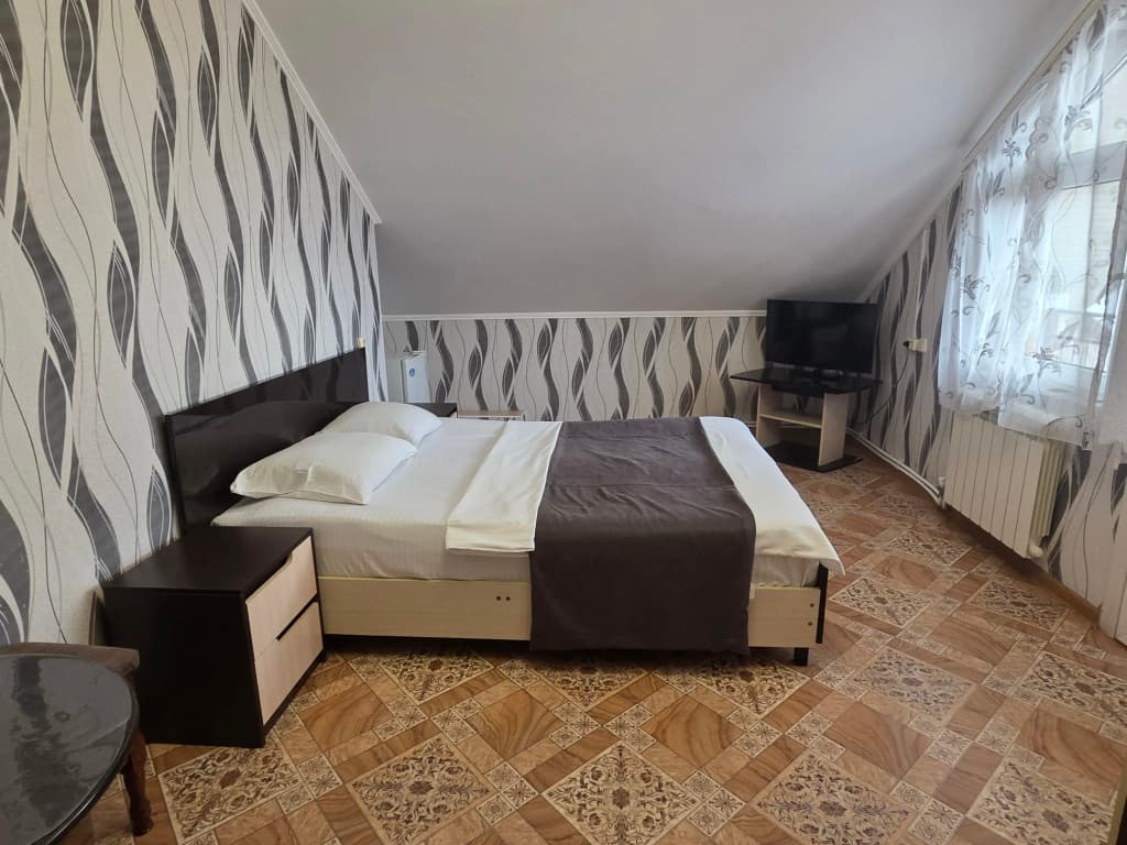 Standard Double room with balcony full double bed