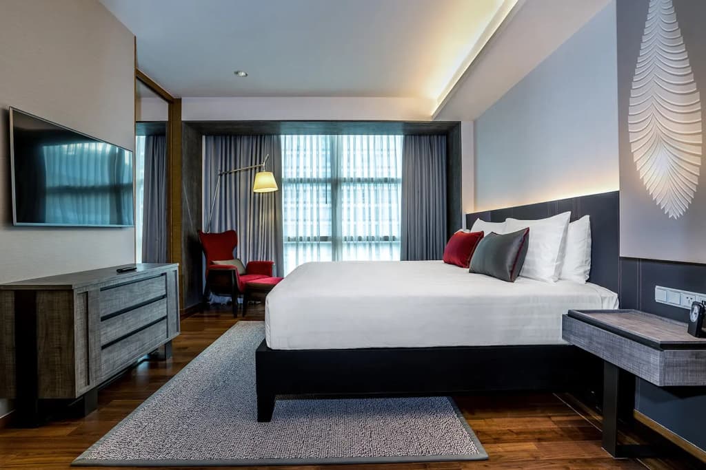 Double Suite full double bed