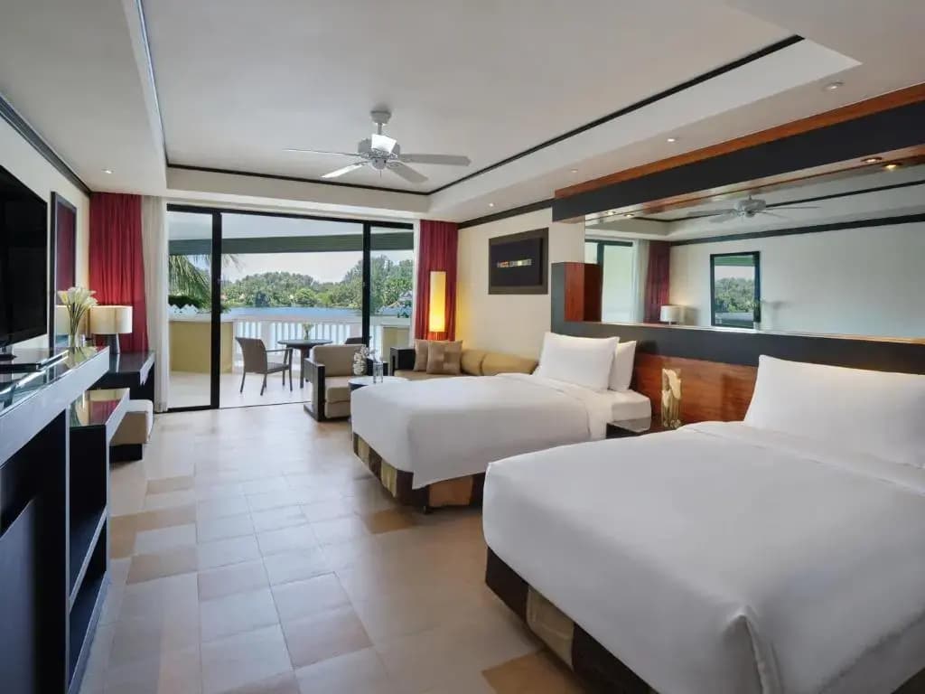 Laguna Grand Double room with balcony and with lake view full double bed