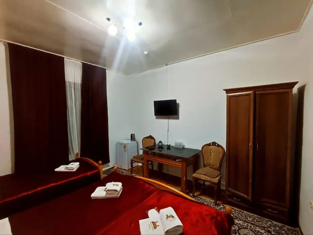 Superior Triple room with courtyard view