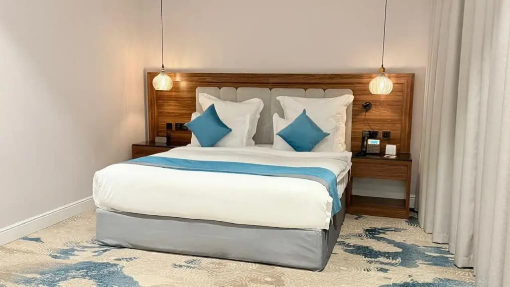 Deluxe Suite