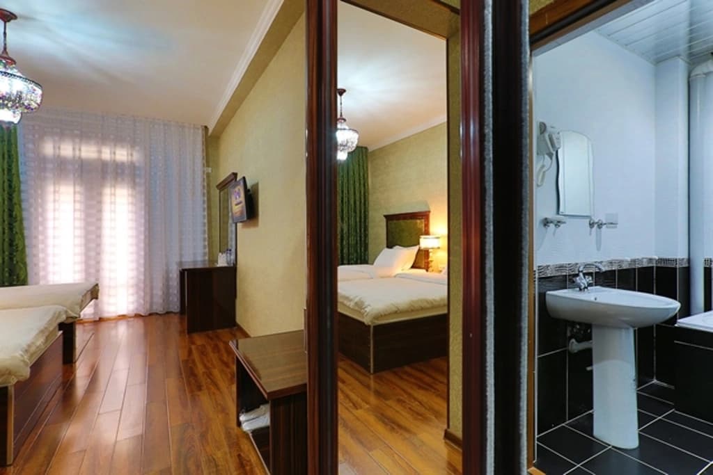 Hotel photo 2