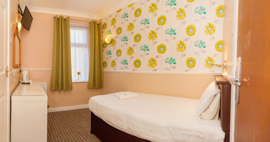 Standard Single room single bed
