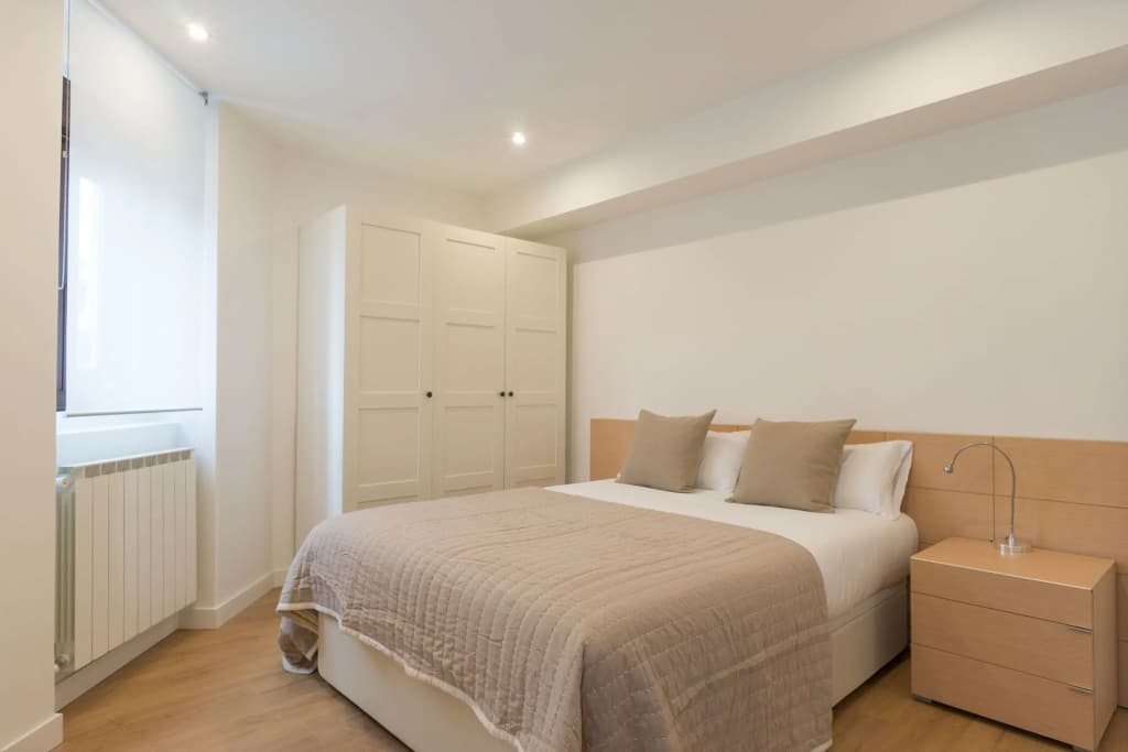 3 Bedrooms Apartment