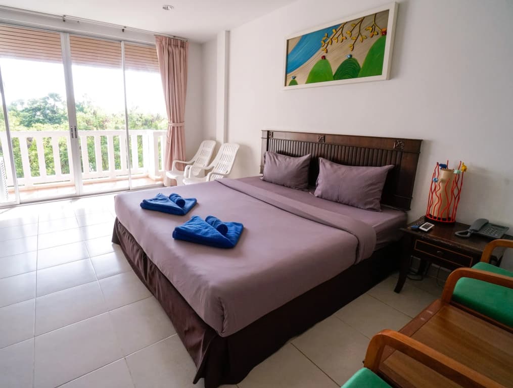 Superior room with garden view