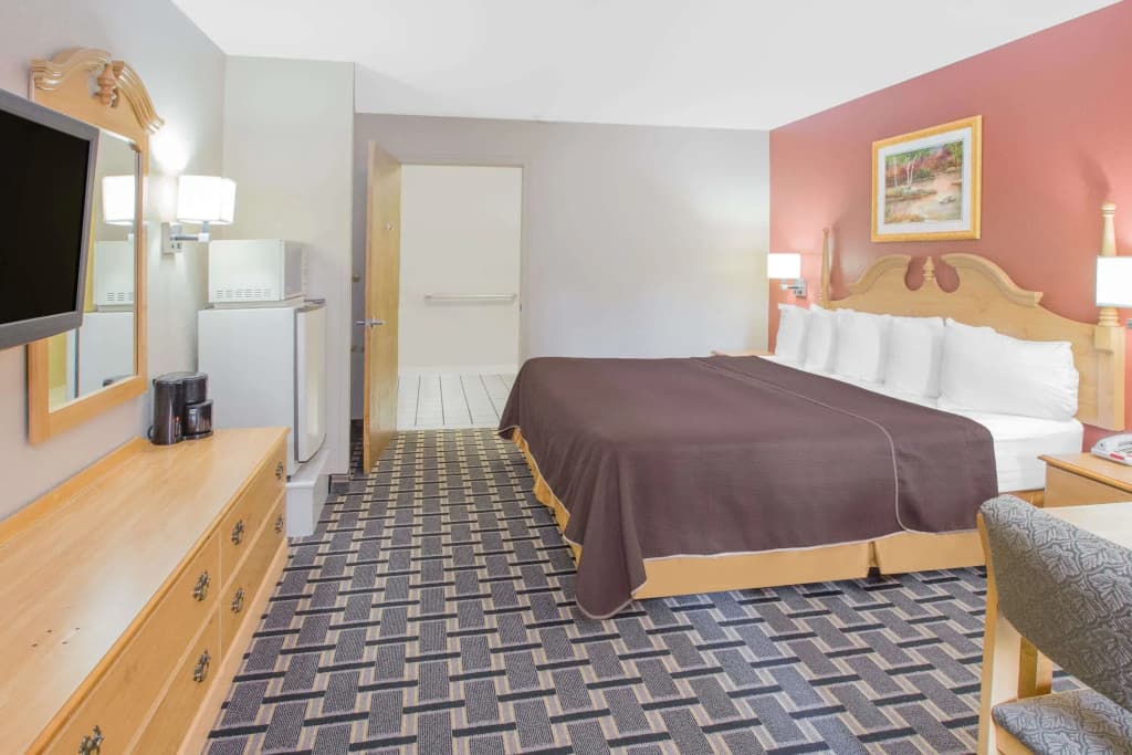 Upgraded Double Studio Suite full double bed