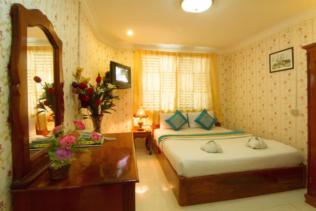 Deluxe Double room full double bed